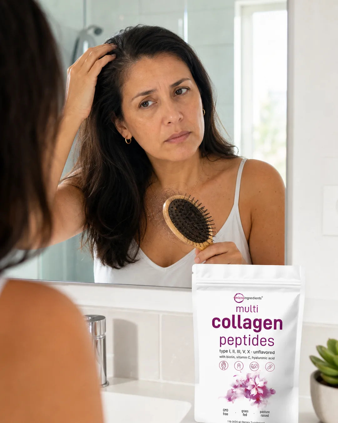 Multi Collagen Peptides con scoop y empaque visible